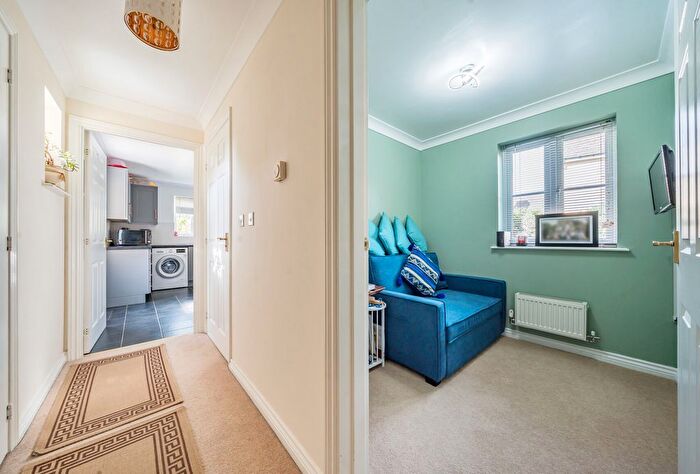 4 Bedroom Detached House For Sale In Madley Brook Lane, Witney, Oxfordshire, OX28