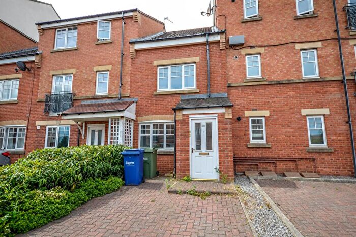 3 Bedroom Terraced House For Sale In Ovett Gardens, St James Village, Gateshead, NE8