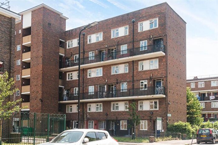 3 Bedroom Flat To Rent In Geffrye Estate, Islington, London, N1