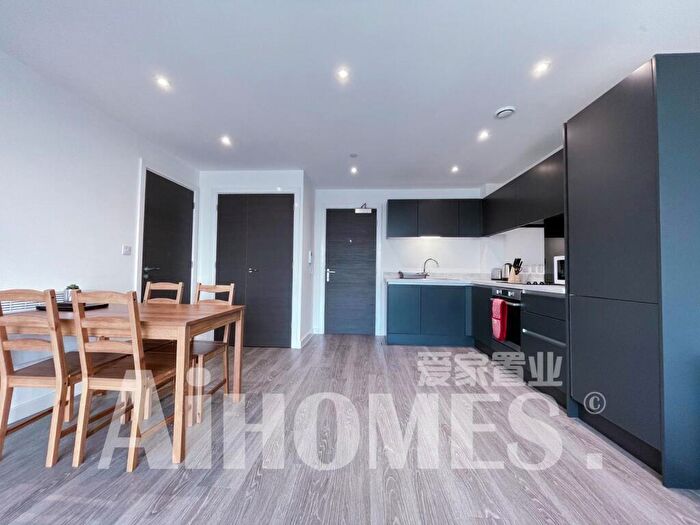 1 Bedroom Flat For Sale In Woden Street, Manchester, M5