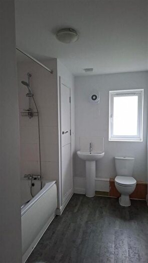 2 Bedroom Flat To Rent In Wimbourne Drive, Manchester, M22
