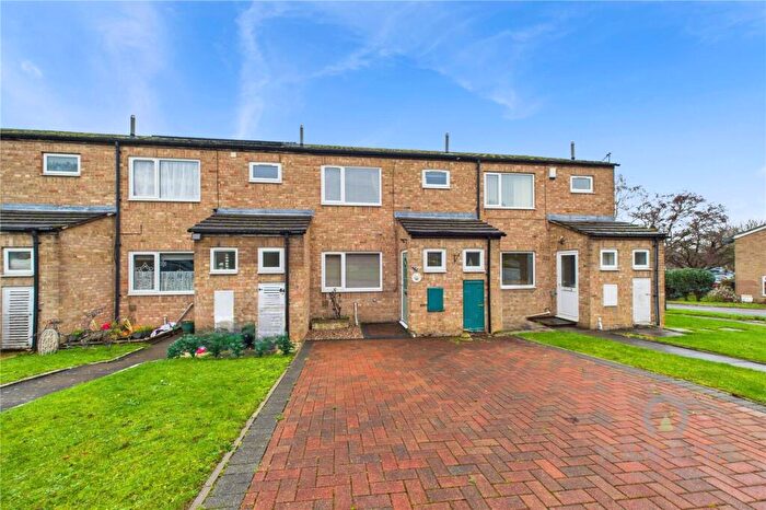 3 Bedroom Terraced House For Sale In Burrows Court, Lumbertubs, Northampton, NN3
