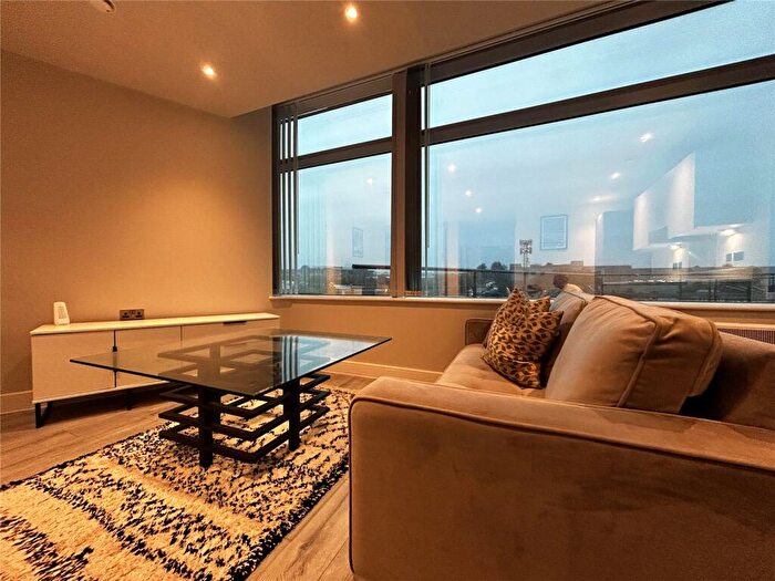 Apartment To Rent In Thames Valley, Wokingham Road, Bracknell, Berkshire, RG42