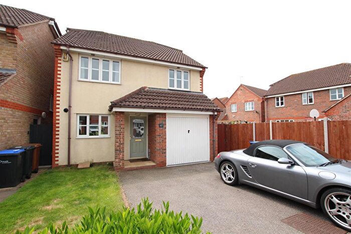 4 Bedroom Detached House To Rent In Walkers Way, Wootton, NN4