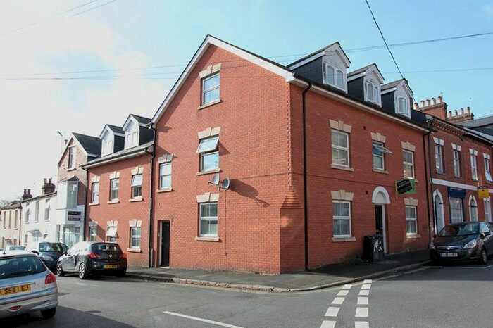 3 Bedroom Flat To Rent In Victoria Road, Exeter, EX4