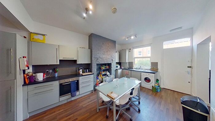 4 Bedroom Terraced House To Rent In Stanmore Street, Burley, Leeds, LS4