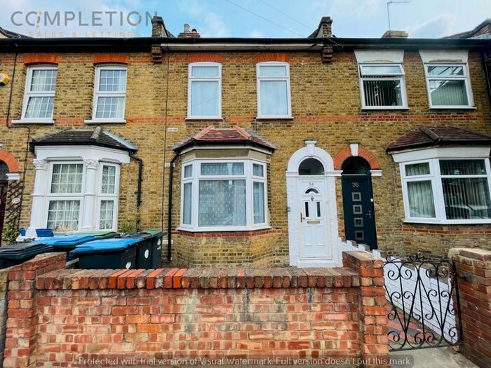 3 Bedroom Property To Rent In Catisfield Road, Enfield, EN3