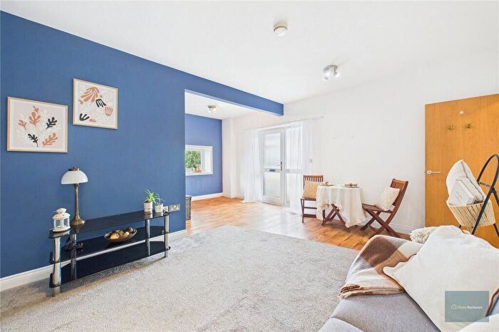1 Bedroom Apartment For Sale In Albert Road, Plymouth, Devon, PL2