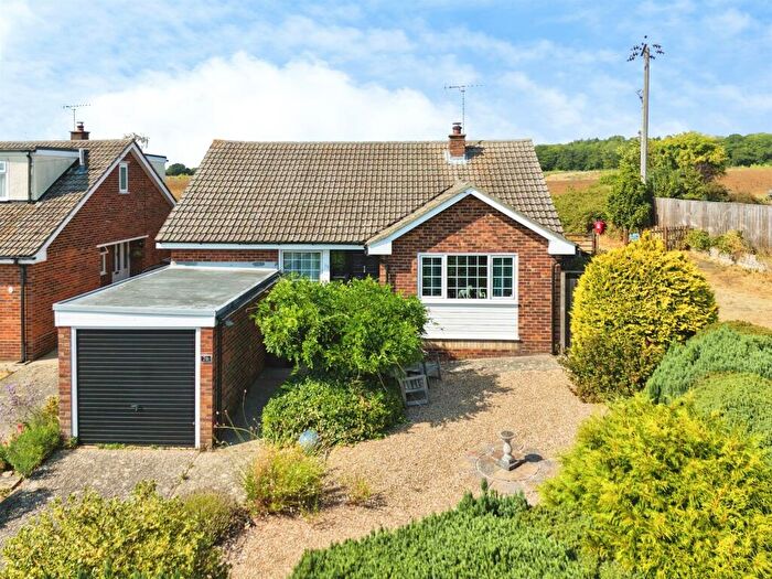 3 Bedroom Detached Bungalow For Sale In Saffron Gardens, Wethersfield, Braintree, CM7
