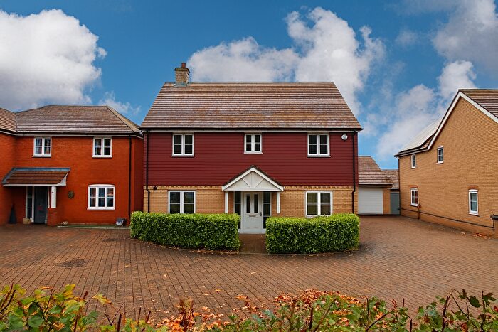 4 Bedroom Detached House To Rent In Hawthorn Close, Maidstone, ME15