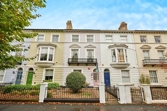 5 Bedroom Terraced House For Sale In Carisbrooke Road, Newport, Isle Of Wight, PO30