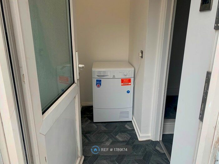 2 Bedroom End Of Terrace House To Rent In Silverdales, Dinnington, Sheffield, S25