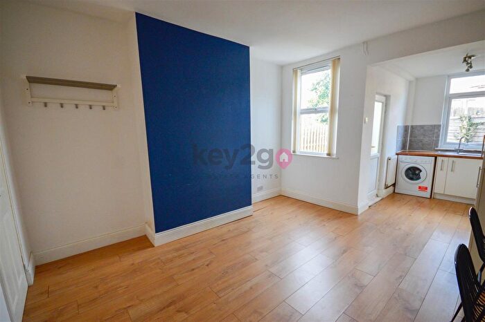 3 Bedroom Terraced House For Sale In Hurlfield Road, Sheffield, S12