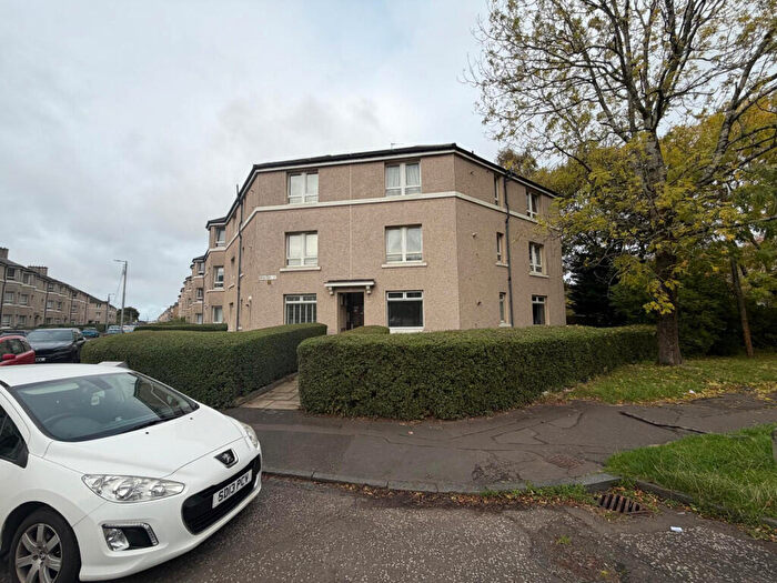 2 Bedroom Flat To Rent In Bunessan Street, Govan, G52