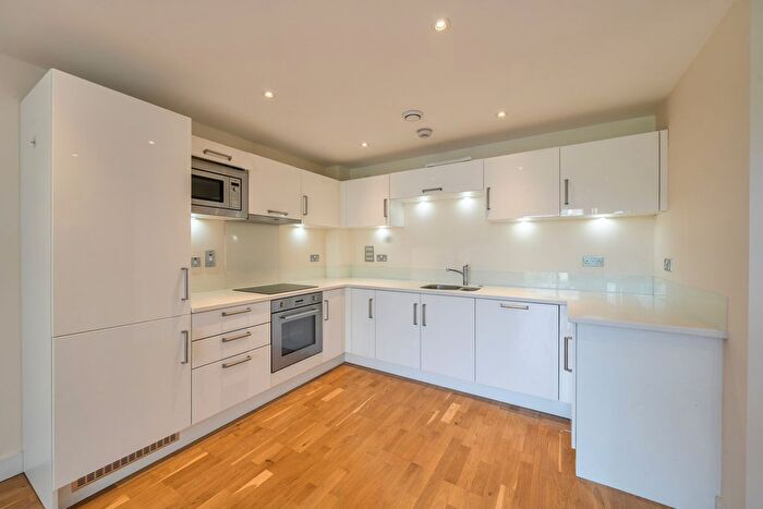 1 Bedroom Flat For Sale In Tanner Street, London, SE1
