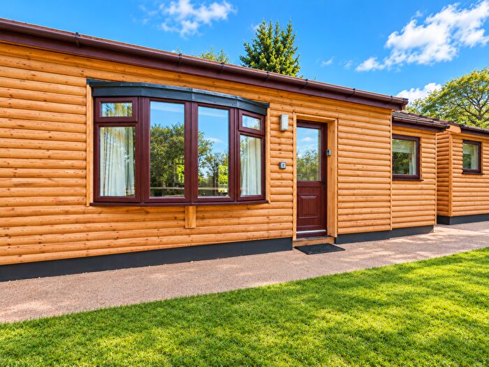 1 Bedroom Lodge For Sale In Berrynarbor, Ilfracombe, EX34