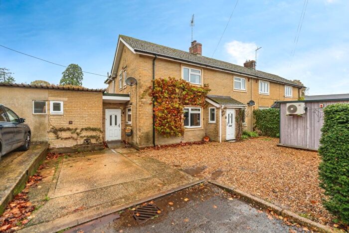 4 Bedroom Semi Detached House For Sale In Oval Road, Lockerley, Romsey, Hampshire, SO51