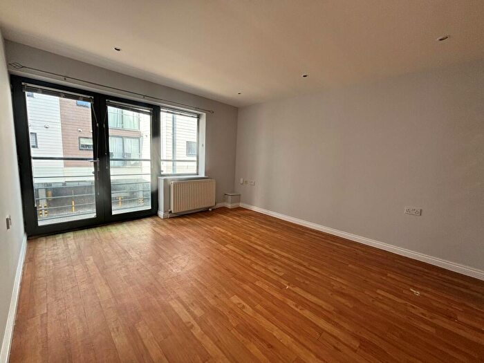 2 Bedroom Apartment To Rent In Denmark Road, Poole, BH15