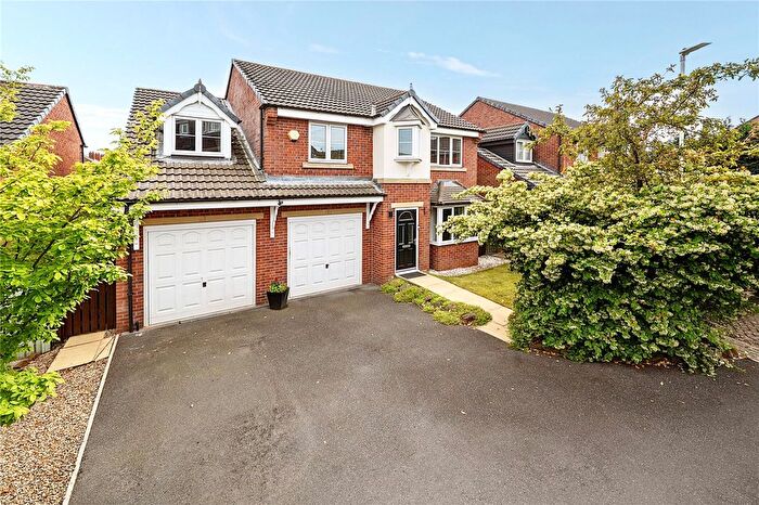 5 Bedroom Detached House For Sale In Primitive Street, Carlton, Wakefield, West Yorkshire, WF3