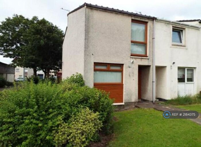 2 Bedroom End Of Terrace House To Rent In Sundrum Pl, Kilwinning, KA13