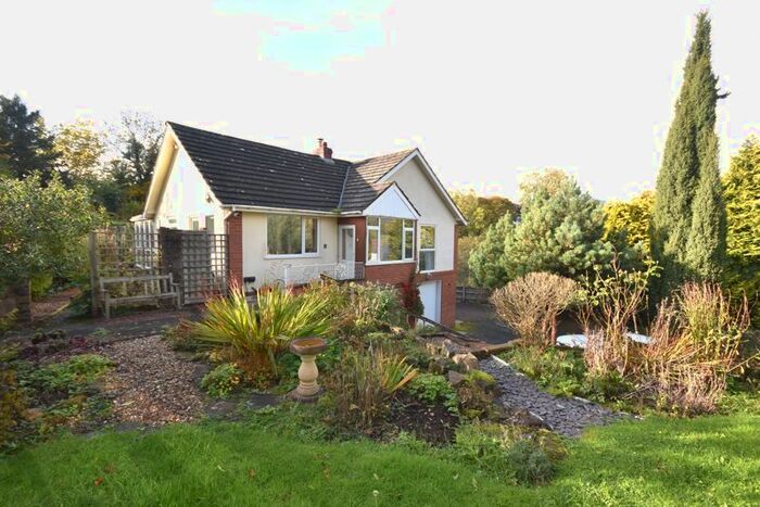 2 Bedroom Detached Bungalow For Sale In Bank Street, Stoke Bliss, Tenbury Wells, WR15