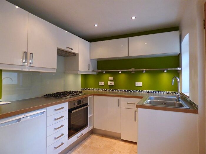 2 Bedroom End Of Terrace House For Sale In Oxford Road, Malvern, Worcestershire, WR14