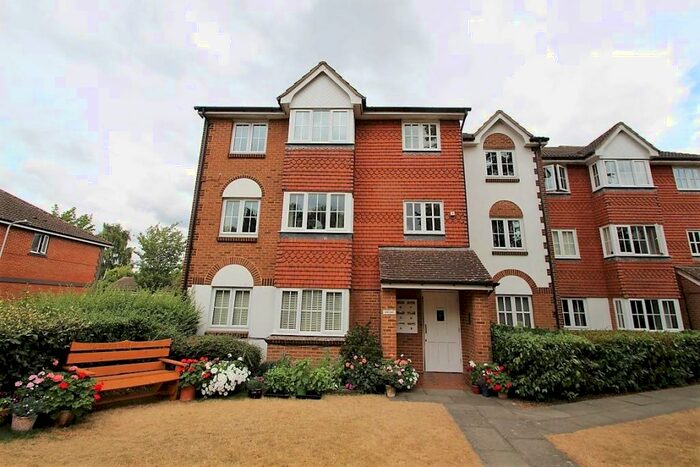 1 Bedroom Apartment To Rent In Arun Court, Amethyst Lane - Reading, RG30