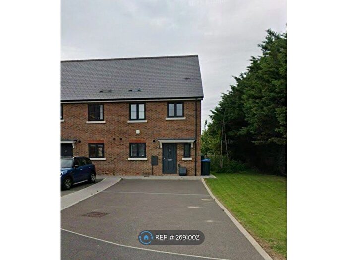 3 Bedroom Semi Detached House To Rent In Lydden Close, Deal, CT14