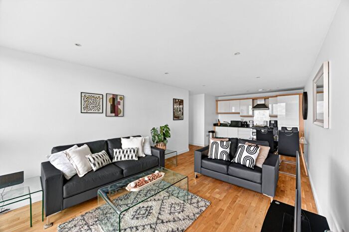2 Bedroom Flat To Rent In Central Milton Keynes, MK9
