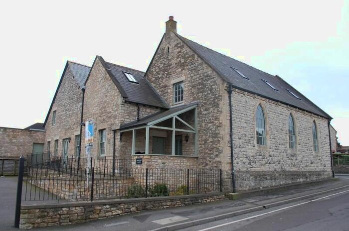 1 Bedroom Flat To Rent In Park Road, Paulton, Bristol, BS39