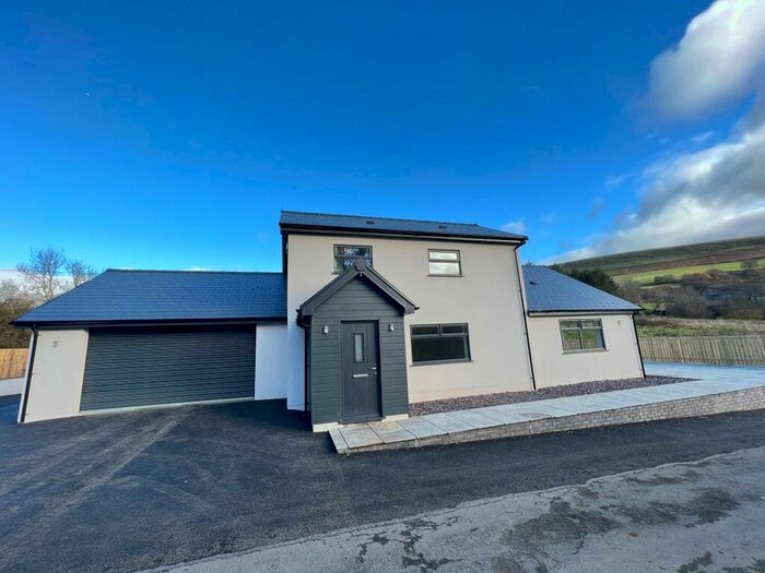 4 Bedroom Detached House To Rent In Cwmbargoed, Merthyr Tydfil, CF48