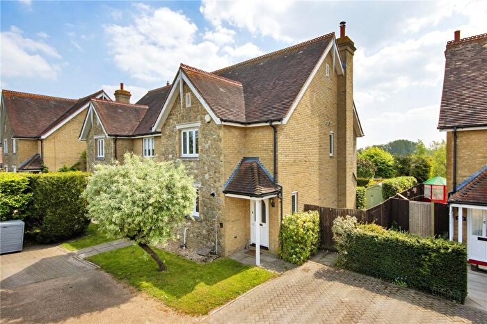 3 Bedroom End Of Terrace House For Sale In Clacketts Farm, Ryarsh Road, Birling, Kent, ME19