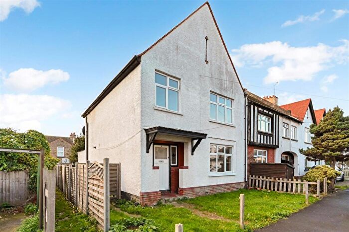 1 Bedroom House To Rent In Burnham Avenue, Bognor Regis, PO21