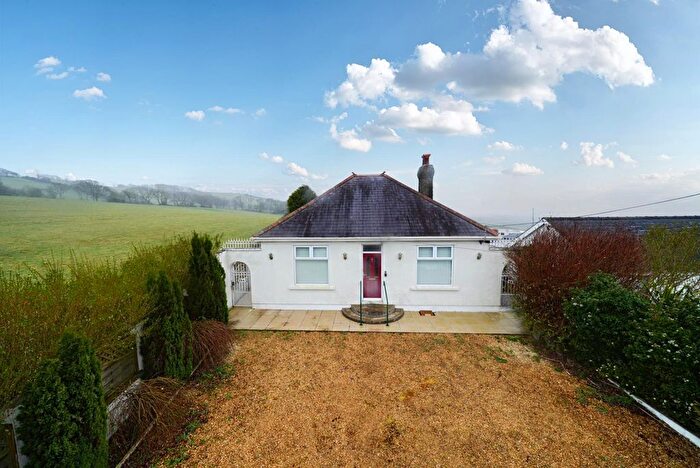 4 Bedroom Detached Bungalow For Sale In Heol Llanelli, Pontyates, Llanelli, SA15