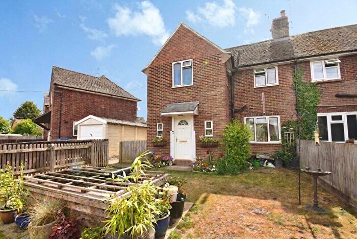 3 Bedroom Semi-Detached House For Sale In Verney Road, Winslow, MK18