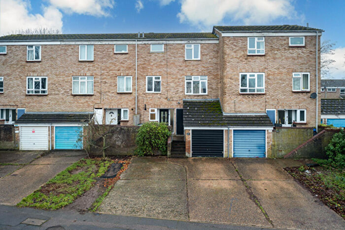 5 Bedroom Terraced House For Sale In Rosebery Way, Tring, HP23