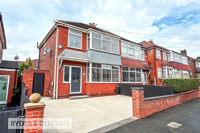 3 Bedroom Semi-Detached House For Sale In Horncastle Road, Moston, Manchester, M40