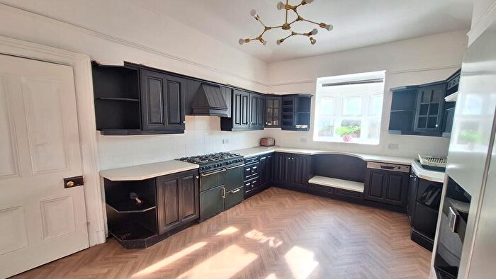 5 Bedroom House To Rent In Adelaide Road, Seaforth, L21