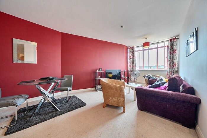 2 Bedroom Flat For Sale In Bloomsbury House, Northampton, Northamptonshire, NN1