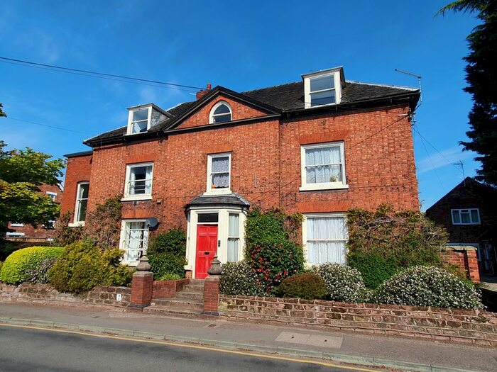 2 Bedroom Flat To Rent In South Ring, Market Drayton, Shropshire, TF9