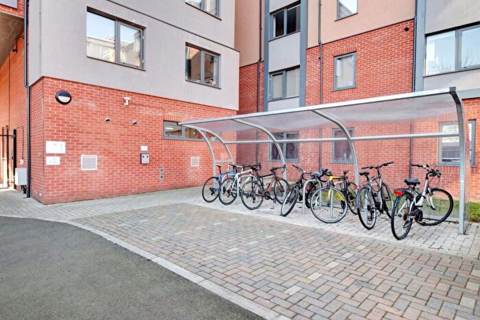 1 Bedroom Flat To Rent In Trinity Hall, Flat, LS6