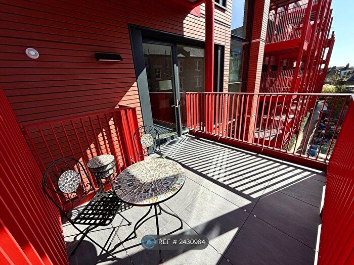 1 Bedroom Flat To Rent In Hammersmith, London, W6