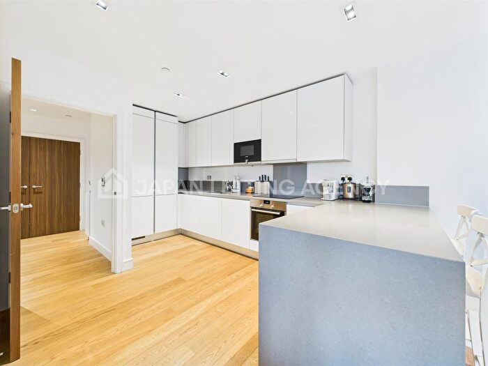 2 Bedroom Flat To Rent In Dashwood House, Dickens Yard, Ealing, W5