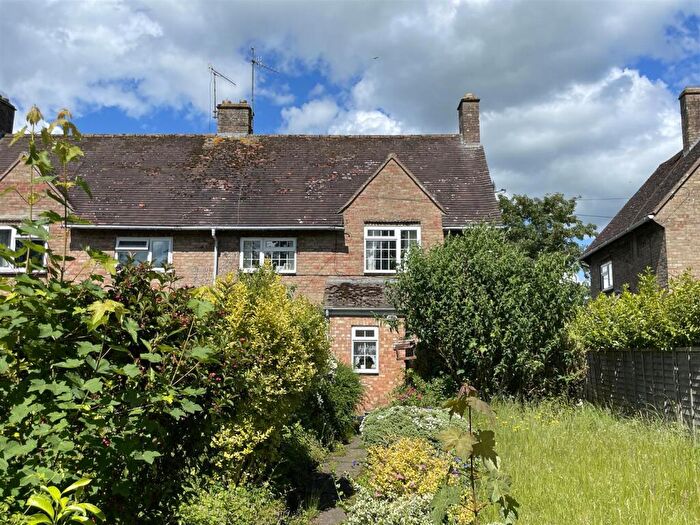 3 Bedroom Semi-Detached House For Sale In Rissington Road, Bourton-On-The-Water, Cheltenham, GL54