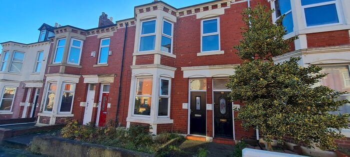 2 Bedroom Flat To Rent In Trewhitt Road, Newcastle Upon Tyne, NE6