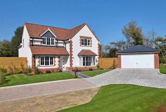 4 Bedroom Detached House To Rent In Hammersley Lane Penn, HP10