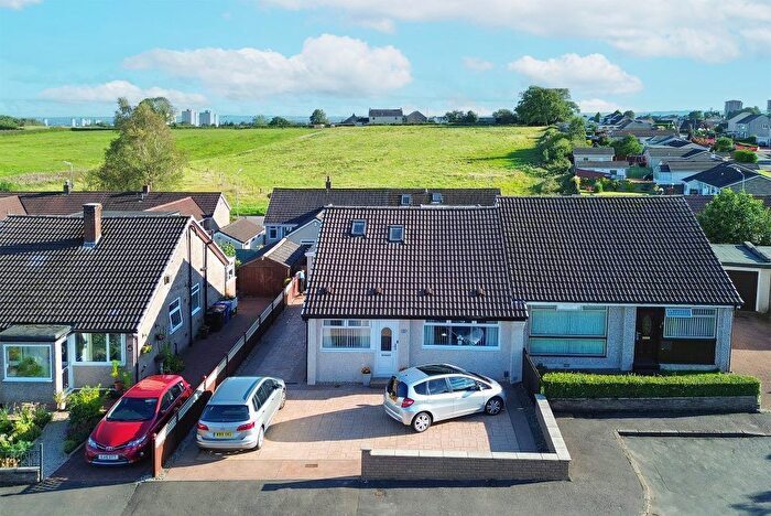 2 Bedroom Semi-Detached Bungalow For Sale In Etive Court, Hardgate, G81