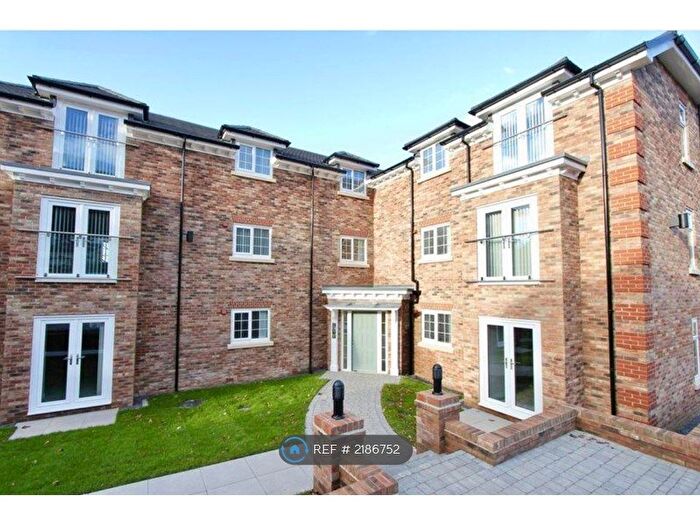 2 Bedroom Flat To Rent In Llys Chatsworth, Prestatyn, LL19