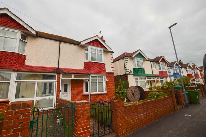 3 Bedroom Semi-Detached House To Rent In Ringwood Road, Eastbourne, BN22