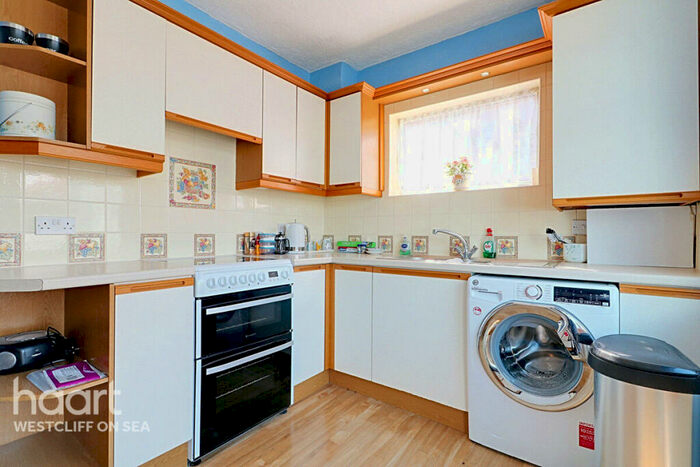 2 Bedroom Semi-Detached Bungalow For Sale In Thornford Gardens, Southend-On-Sea, SS2
